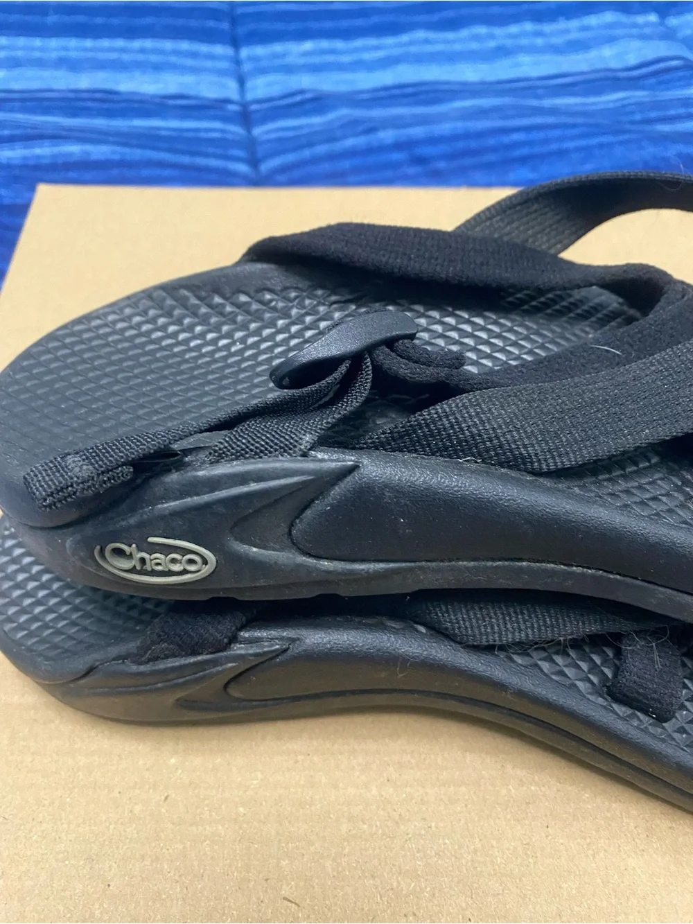 Chaco women’s size 9 Black Strappy Sandals